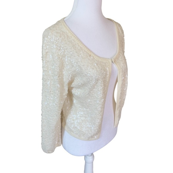 H&M Sequin Cardigan, Off White, Size M. Hook at top. Perfect for the holiday’s - Picture 3 of 10